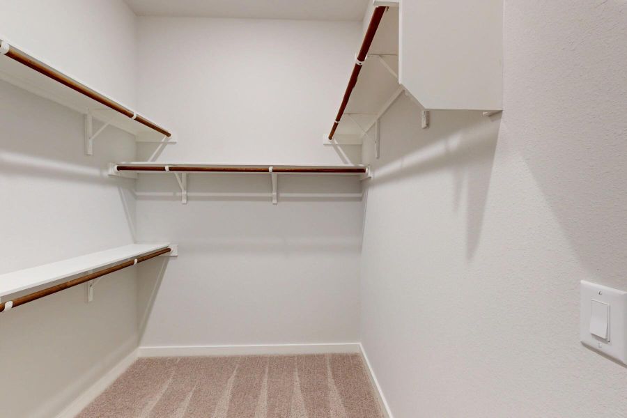 Spacious, unfurnished interior of a new home in Edgewood, Leander (Image 33).