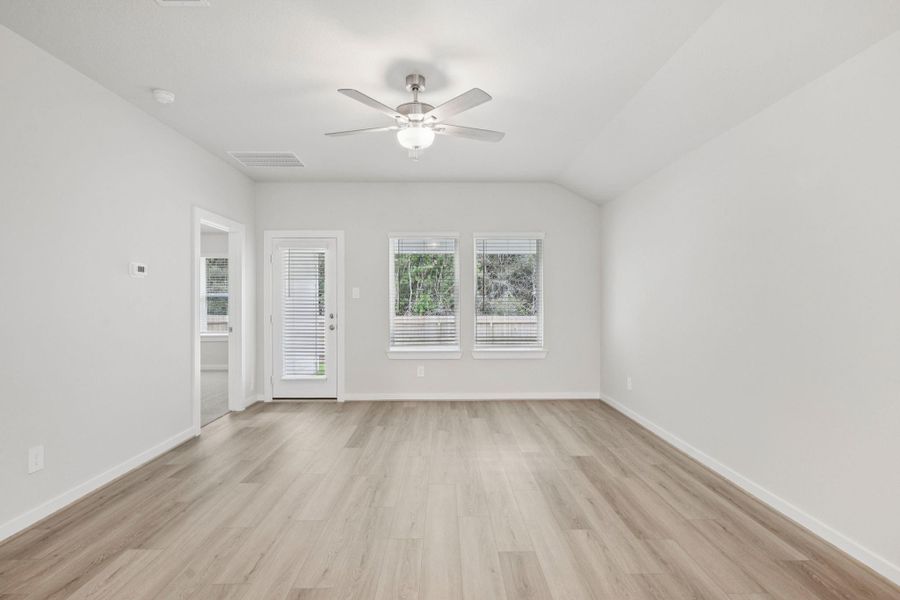 Spacious, unfurnished interior of a new home in , New Caney (Image 18).