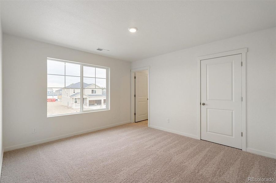 Spacious, unfurnished interior of a new home in Timberleaf, Thornton (Image 21).