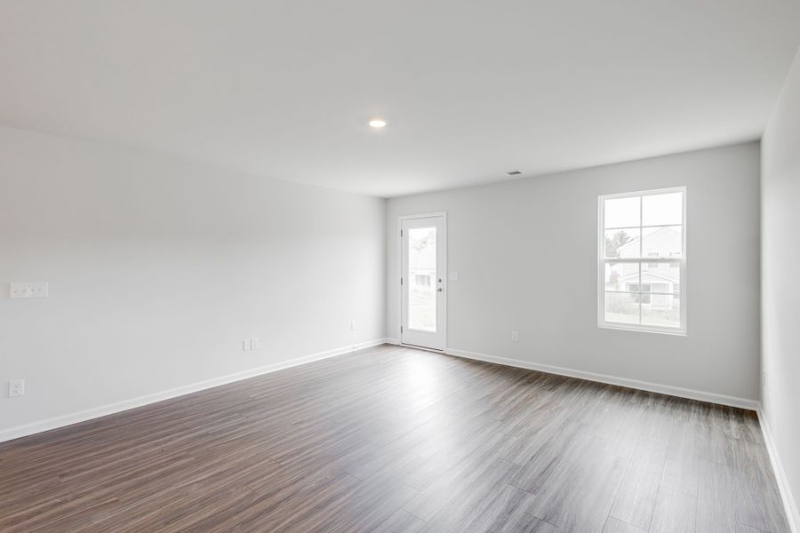 Spacious, unfurnished interior of a new home in Bluefield, Lexington (Image 17). Spacious, unfurnished interior of a new home in Bluefield, Lexington (Image 17).