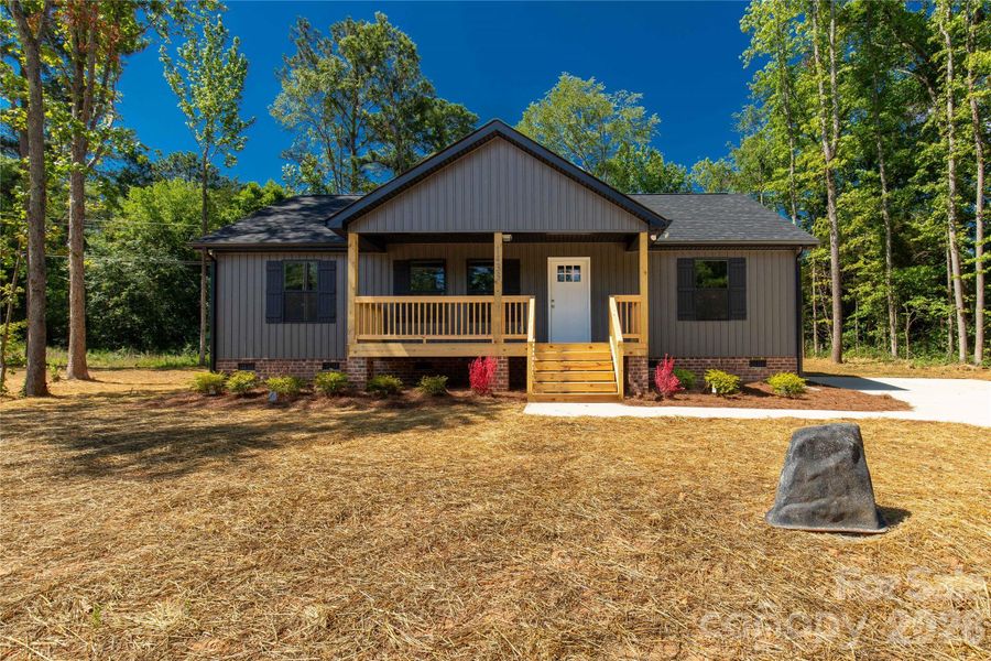 Front exterior of a new home in , McConnells, SC, highlighting curb appeal (Image 2). Front exterior of a new home in , McConnells, SC, highlighting curb appeal (Image 2).