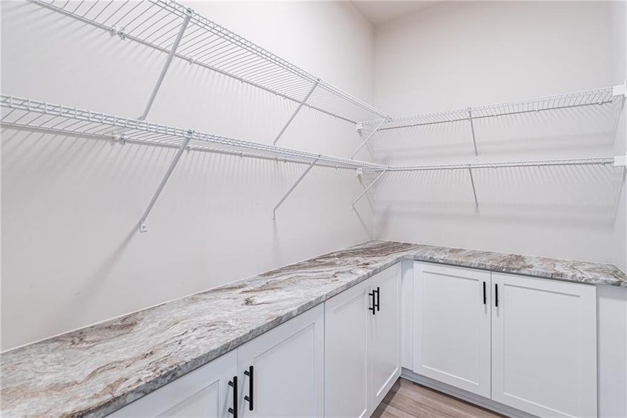 Image 47 of a home in .