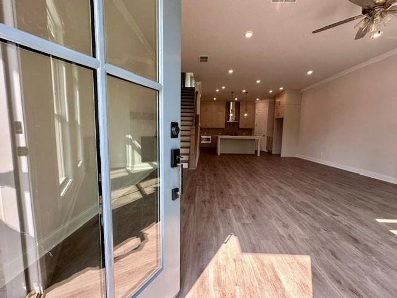 Spacious, unfurnished interior of a new home in Ward's Crossing Townhomes, Johns Creek (Image 28).