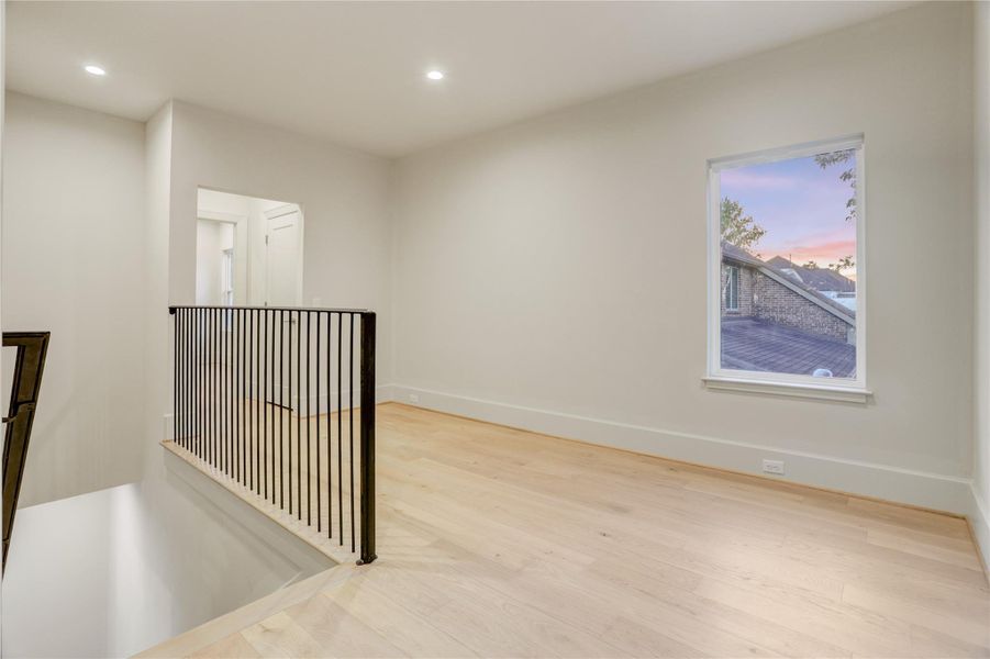 Spacious, unfurnished interior of a new home in , Houston (Image 28).