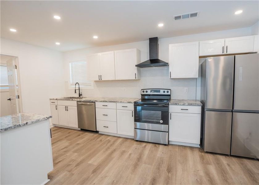 Furnished interior view inside a new home in , Atlanta (Image 19).