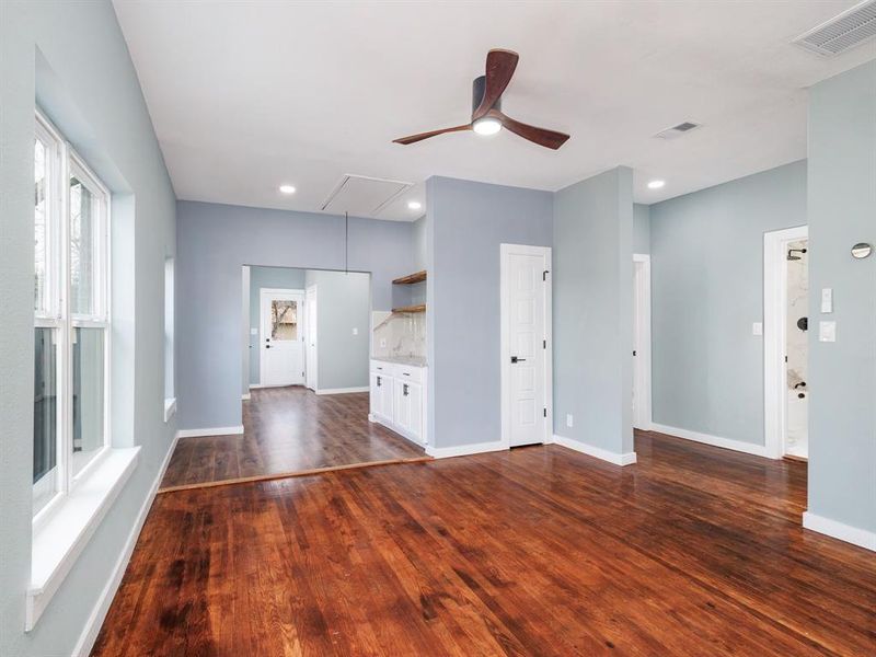 Spacious, unfurnished interior of a new home in , Brownwood (Image 22). Spacious, unfurnished interior of a new home in , Brownwood (Image 22).