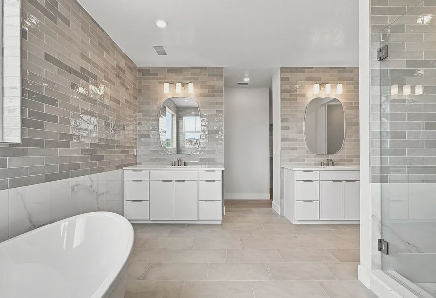 Homesite 3102 Primary Bath - 17 of 22
