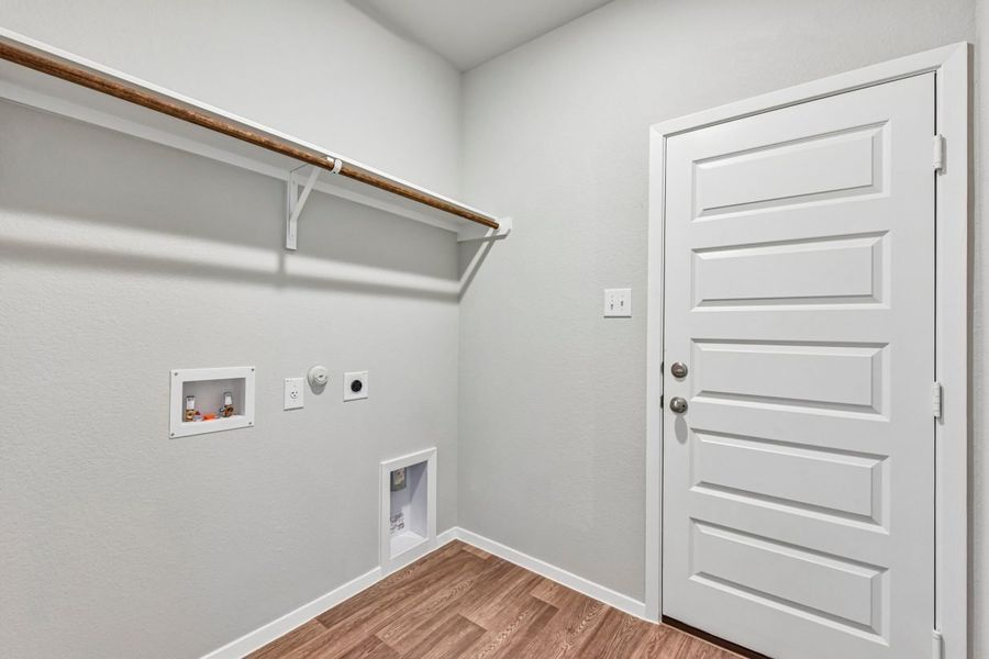 Spacious, unfurnished interior of a new home in Cascade, Liberty Hill (Image 22).