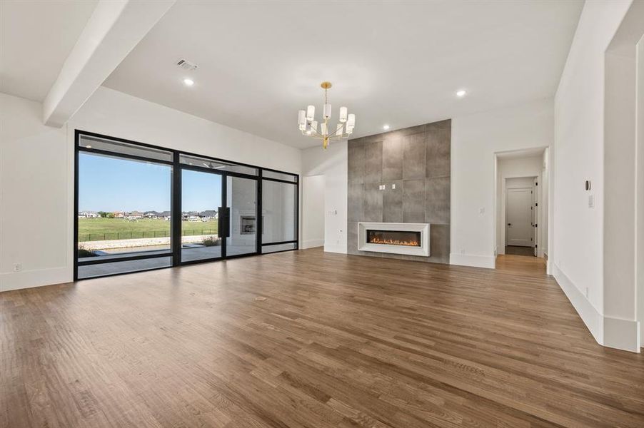 Spacious, unfurnished interior of a new home in The Resort on Eagle Mt. Lake, Fort Worth (Image 35).