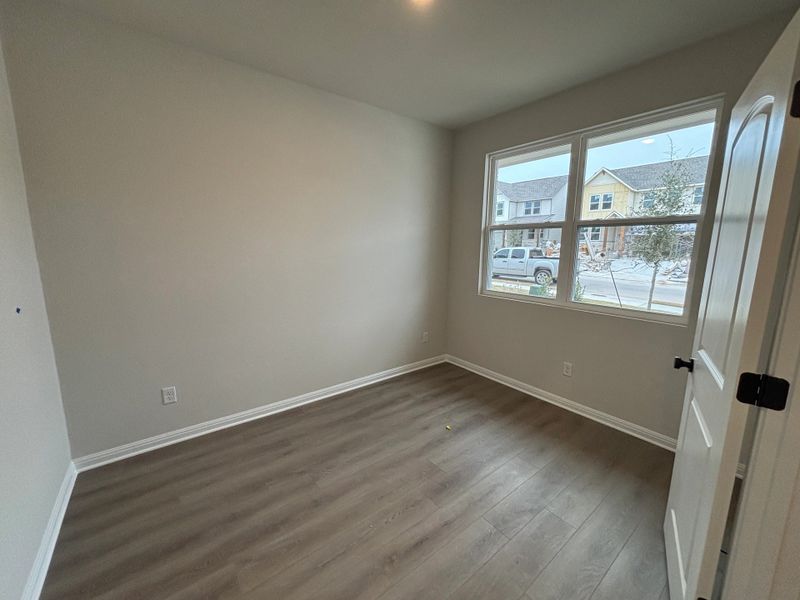 Spacious, unfurnished interior of a new home in Cannon Ranch 45s, Dripping Springs (Image 14).