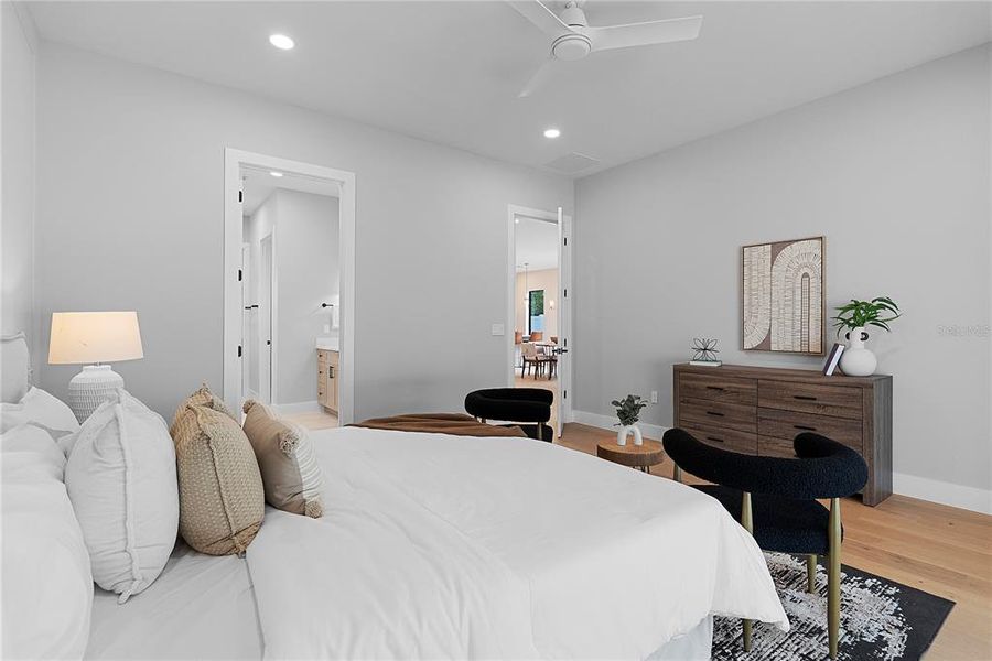 Furnished interior view inside a new home in , Orlando (Image 6).