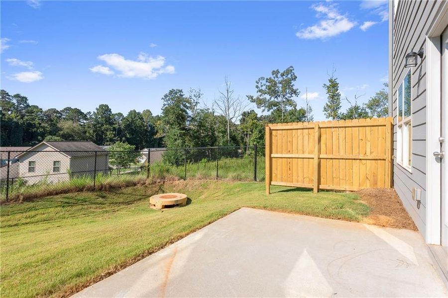 Exterior details and patio area of a home in , Dawsonville (Image 4).