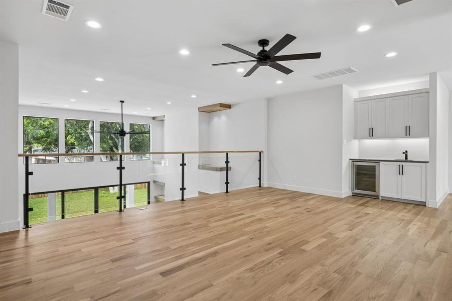 Spacious, unfurnished interior of a new home in , Dallas (Image 35).