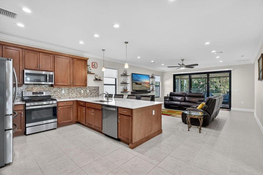 8-web-or-mls-7R7A7466