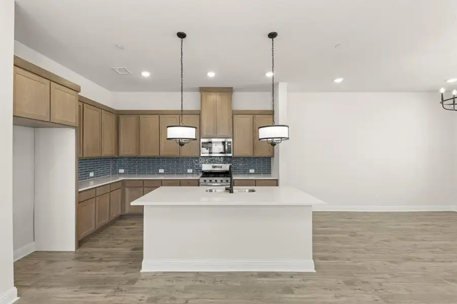 07. 3900 Keya - Kitchen