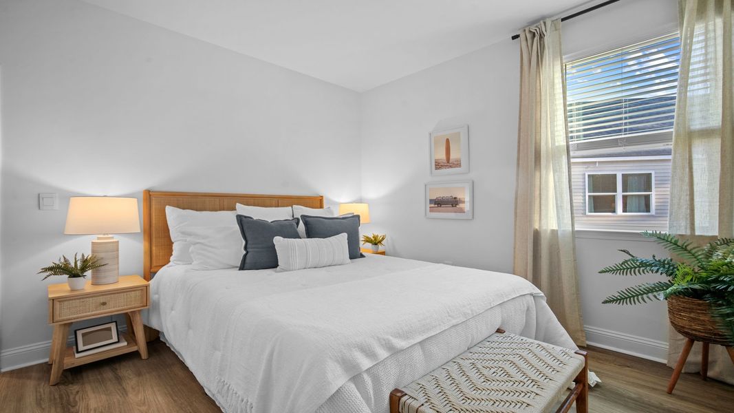 Representative furnished interior of a home built from the Cali by D.R. Horton in The Lakes at North Glynn, Brunswick (Image 23).