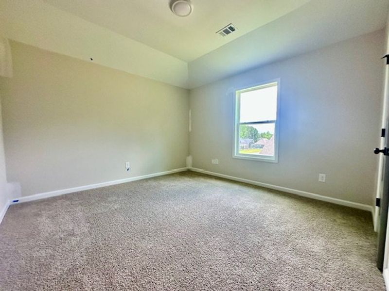 Spacious, unfurnished interior of a new home in Sagebrook, Newnan (Image 16).