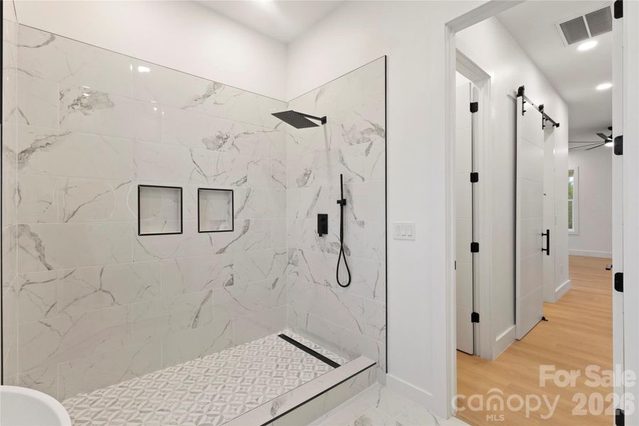 Furnished interior view inside a new home in , Gastonia (Image 7).