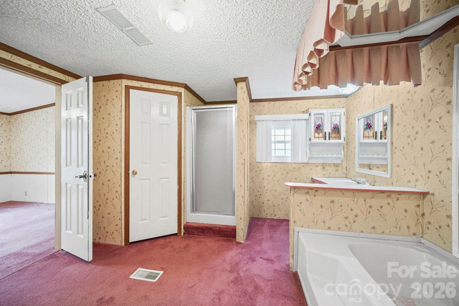 Image 21 of a home in .