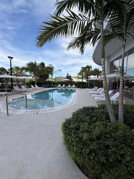 Community amenities in , North Miami (Image 33). Community amenities in , North Miami (Image 33).