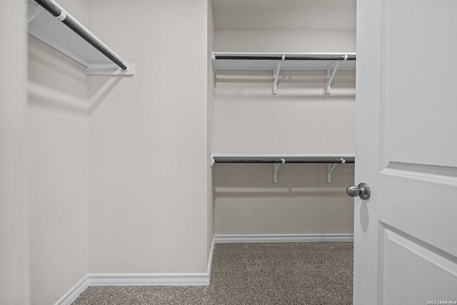 Spacious, unfurnished interior of a new home in Stonehill, San Antonio (Image 29).