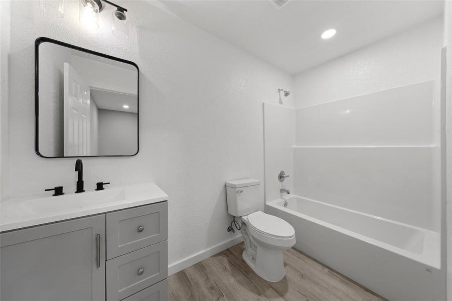 Furnished interior view inside a new home in , Waco (Image 8).