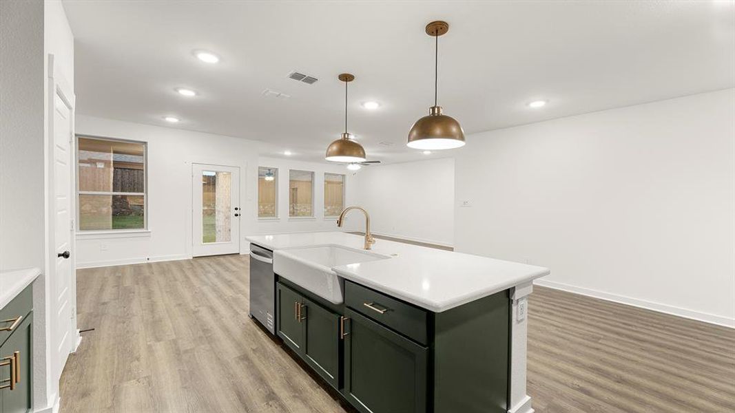 12. 1317 Rothland - Kitchen (4)