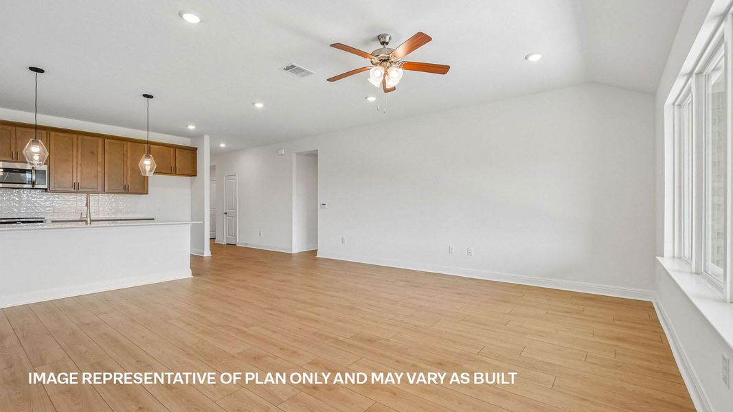 Representative unfurnished interior of a home built from the The Westley by D.R. Horton in Riverview, Georgetown (Image 19).