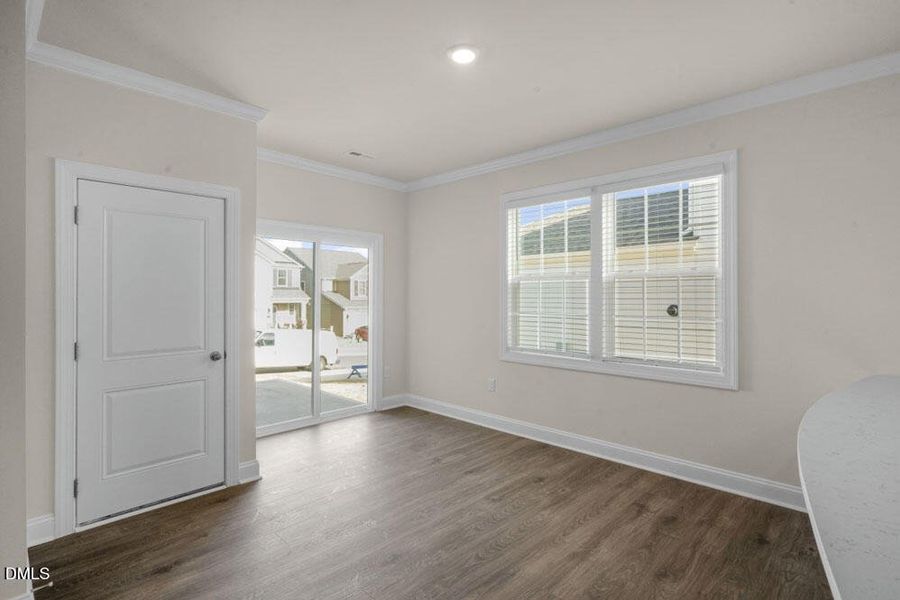 Breakfast Area Breakfast Area