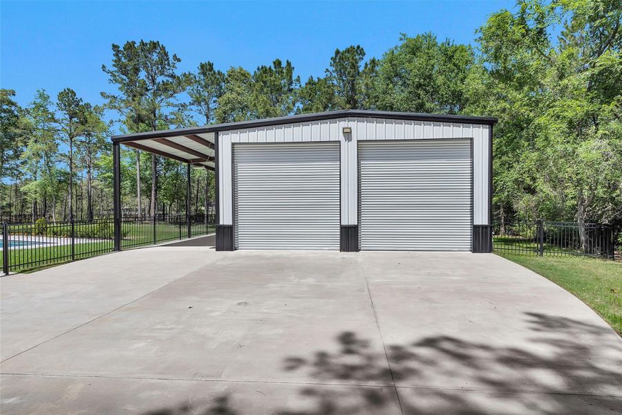Front exterior of a new home in , Montgomery, TX, highlighting curb appeal (Image 23).