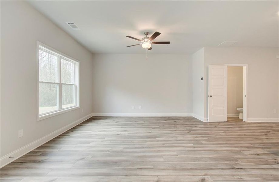 Spacious, unfurnished interior of a new home in Crofton Place Enclave, Snellville (Image 27). Spacious, unfurnished interior of a new home in Crofton Place Enclave, Snellville (Image 27).