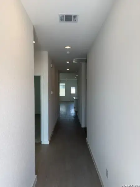 Spacious, unfurnished interior of a new home in Rose Valley, Converse (Image 11).