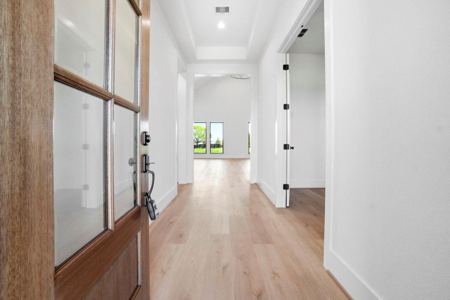 Spacious, unfurnished interior of a new home in Chapel Bend, Montgomery (Image 35).