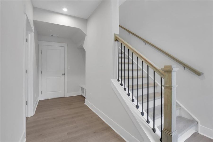 Spacious, unfurnished interior of a new home in , Roswell (Image 13).