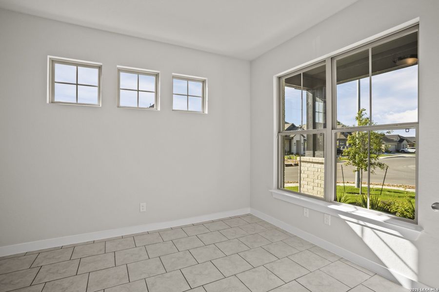 Spacious, unfurnished interior of a new home in Stillwater Ranch, San Antonio (Image 42).