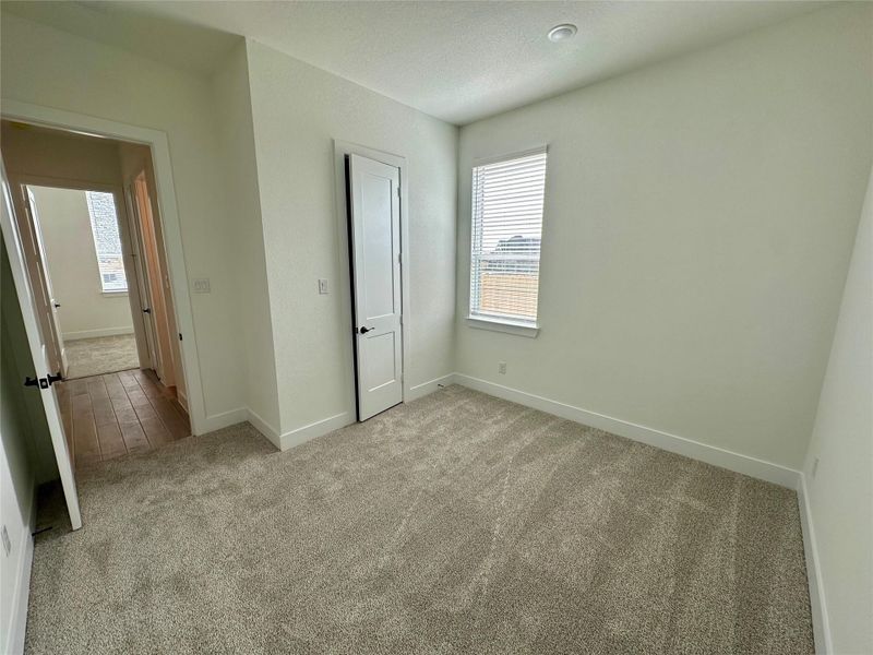 Spacious, unfurnished interior of a new home in Briarley, Montgomery (Image 31).