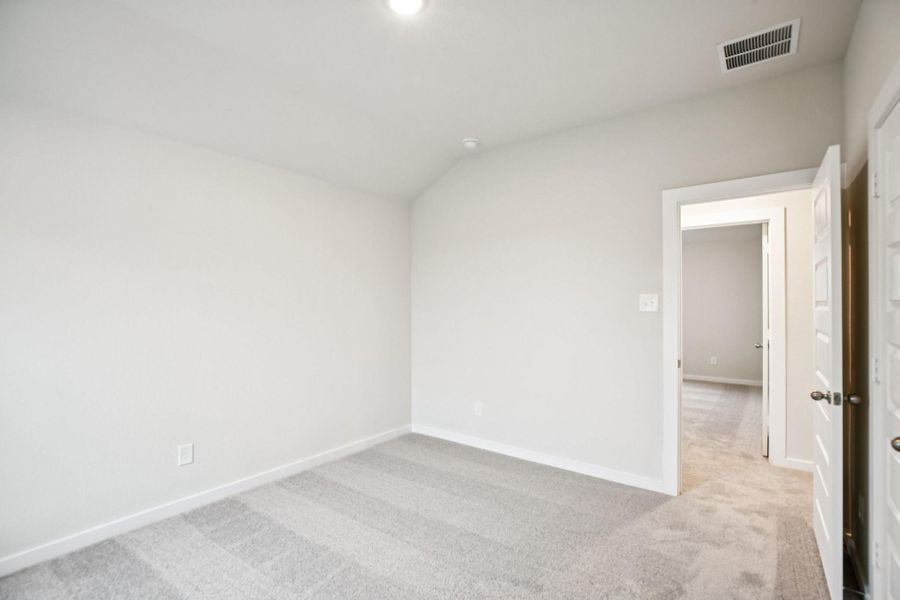 Spacious, unfurnished interior of a new home in Bluebonnet Village, Bellville (Image 10).