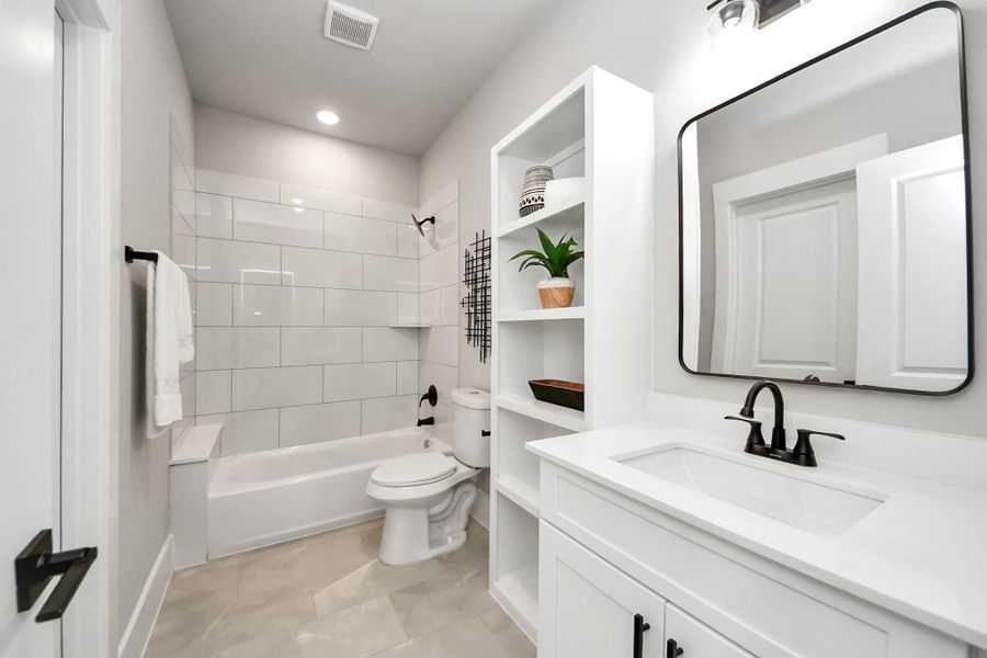 Furnished interior view inside a new home in , Houston (Image 16). Furnished interior view inside a new home in , Houston (Image 16).