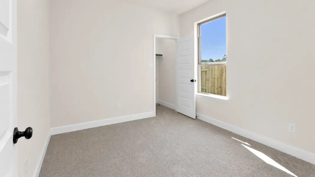 Spacious, unfurnished interior of a new home in Artavia, Conroe (Image 15). Spacious, unfurnished interior of a new home in Artavia, Conroe (Image 15).