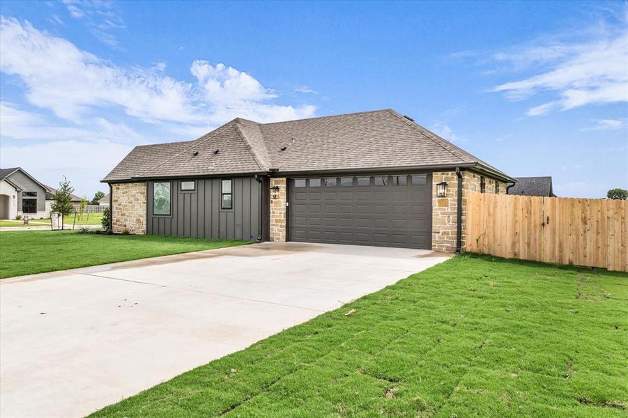 Front exterior of a new home in , Robinson, TX, highlighting curb appeal (Image 26). Front exterior of a new home in , Robinson, TX, highlighting curb appeal (Image 26).