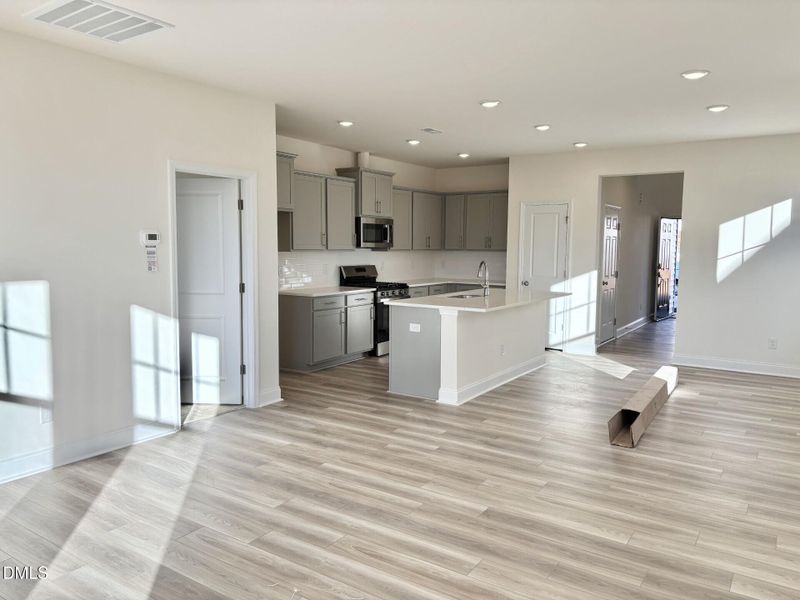 EV 63 Central Island