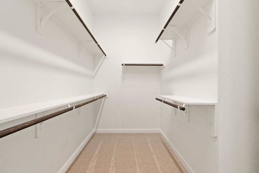 Spacious, unfurnished interior of a new home in Wolf Ranch, Georgetown (Image 43).