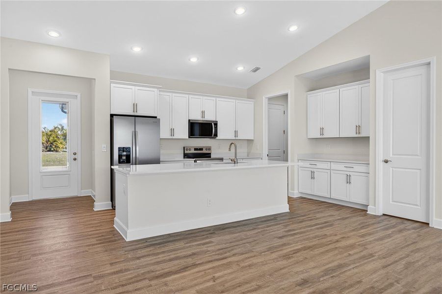 Furnished interior view inside a new home in Cape Coral, Cape Coral (Image 4).