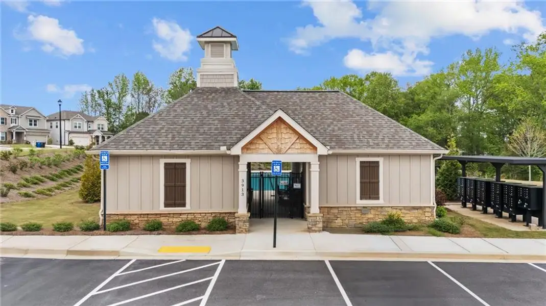 Community amenities in , Flowery Branch (Image 3).