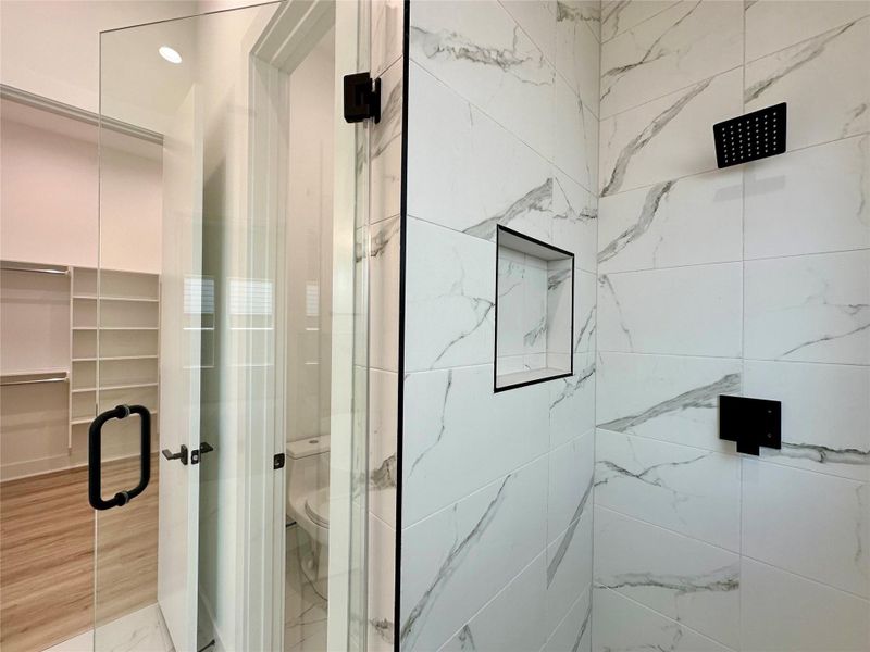 Close-up of interior finishes inside a home in , Missouri City (Image 17).