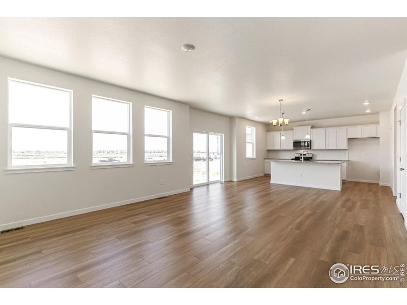 Spacious, unfurnished interior of a new home in Settlers Crossing, Commerce City (Image 22). Spacious, unfurnished interior of a new home in Settlers Crossing, Commerce City (Image 22).