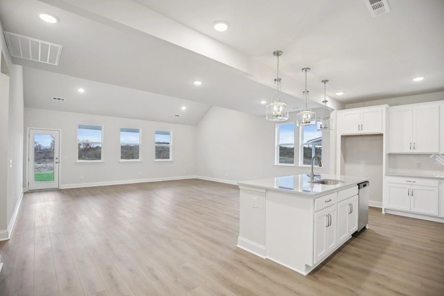 Spacious, unfurnished interior of a new home in Willow Landing, Mount Juliet (Image 22).