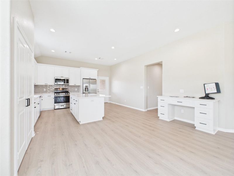 Spacious, unfurnished interior of a new home in , Santa Fe (Image 34). Spacious, unfurnished interior of a new home in , Santa Fe (Image 34).