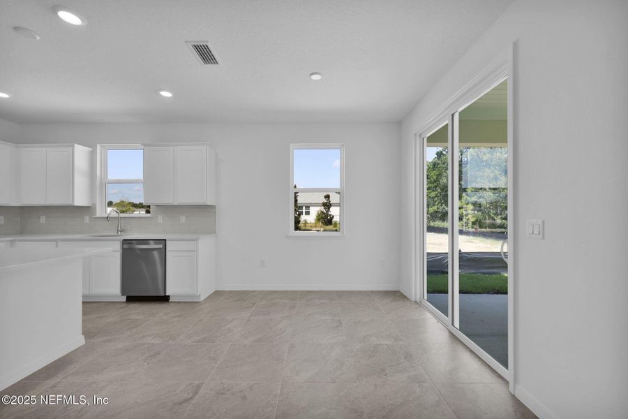 Spacious, unfurnished interior of a new home in Hyland Trail, Green Cove Springs (Image 13). Spacious, unfurnished interior of a new home in Hyland Trail, Green Cove Springs (Image 13).