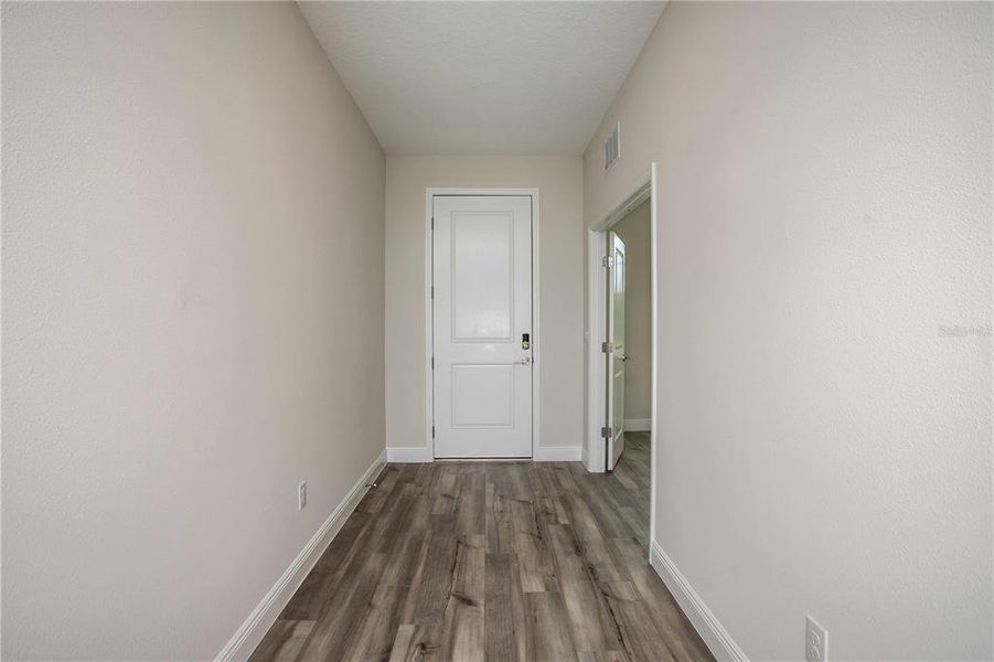 Spacious, unfurnished interior of a new home in Pasadena Woods, Wesley Chapel (Image 21). Spacious, unfurnished interior of a new home in Pasadena Woods, Wesley Chapel (Image 21).
